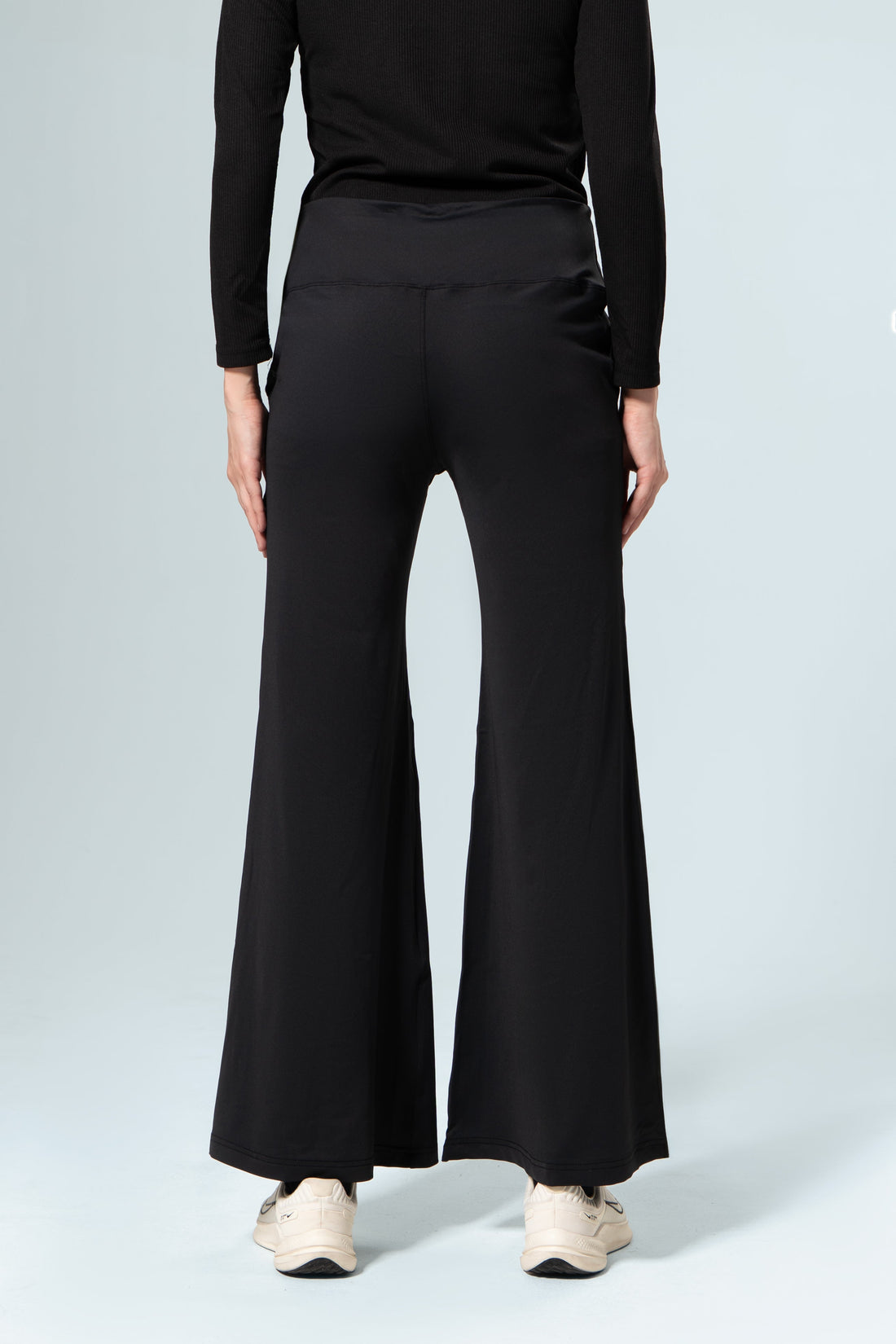 Essential Flared Modest Leggings